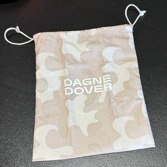 NWT Dagne Dover Essentials Pouch - Picture 2 of 6